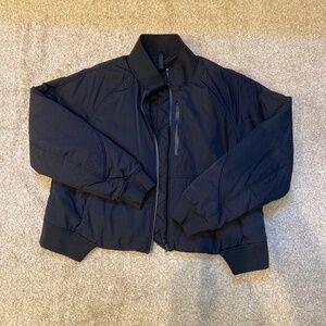 Lululemon Cropped Bomber, size 10, Black